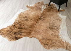 Light White Spine Belly Brindle Cowhide Rug (Size: 230 X 210 CM) CHR2325