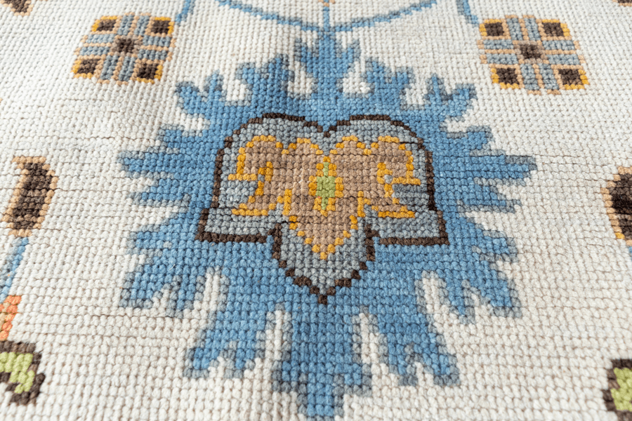 Oriental Heritage Bhadohi Hand-Knotted Wool Indian Rug