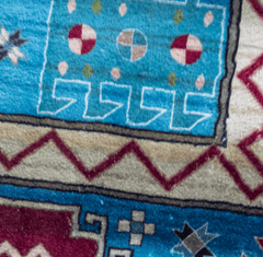 Traditional Style Runner Rug