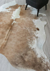 Beige And White Cowhide Rug (Size: 240 X 210 CM) CHR2395
