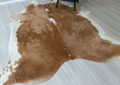 Hereford Brown And White Cowhide Rug (Size: 260 x 230 CM) CHR2404