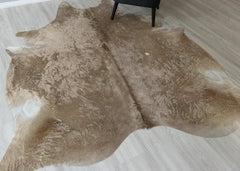 (Rare) Gris Tan Cowhide Rug (Size: 240 x 210 CM) CHR2406