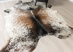(Rare) Salt Pepper Tri-Color Cowhide Rug (Size: 270 X 220 CM) CHR2419
