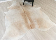 Beige And White Cowhide Rug (Size: 240 X 190 CM) CHR2357