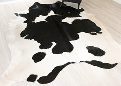 Black And White Cowhide Rug (Size: 260 X 230 CM) CHR2360