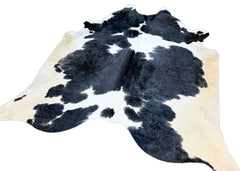 Black And White Cowhide Rug (Size: 280 X 230 CM) CHR1935