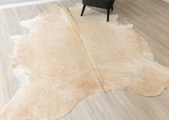 (Rare) Champagne Cowhide Rug (Size: 250 X 220 CM) CHR2370