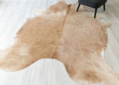 Beige And White Cowhide Rug (Size: 260 X 210 CM) CHR2381