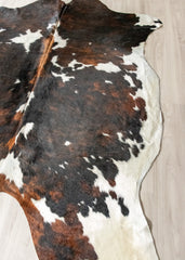 Exotic Tricolor Cowhide Rug (Size: 250 X 190 CM)