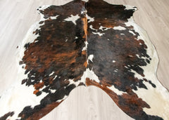 Exotic Tricolor Cowhide Rug (Size: 250 X 190 CM)
