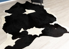 Black And White Cowhide Rug (Size: 270 x 210 CM)