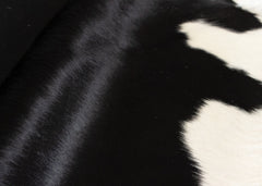 Black And White Cowhide Rug (Size: 270 x 220 CM)