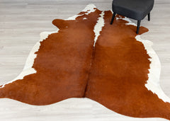 Hereford Brown And White Cowhide Rug (Size: 240 x 200 CM)