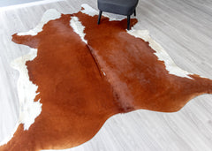Hereford Brown And White Cowhide Rug (Size: 250 x 230 CM)