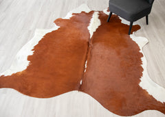Hereford Brown And White Cowhide Rug (Size: 230 x 220 CM)