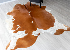Brown And White Cowhide Rug (Size: 230 x 190 CM)
