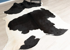 Black And White Cowhide Rug (Size: 260 x 230 CM)