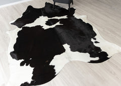 Black And White Cowhide Rug (Size: 260 x 220 CM)