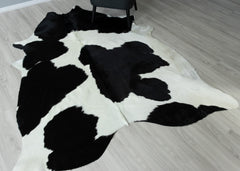 Black And White Cowhide Rug (Size: 250 x 200 CM)