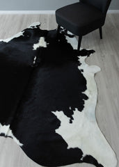 Hereford Black And White Cowhide Rug (Size: 220 x 200 CM)