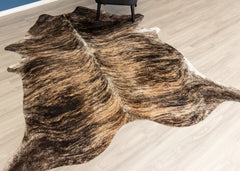 Medium Brindle Cowhide Rug (Size: 250 X 210 CM)