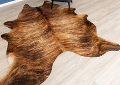 Medium Brindle Cowhide Rug (Size: 250 X 210 CM)