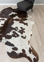 Chocolate Tan Cowhide Rug (Size: 230 X 210 CM)