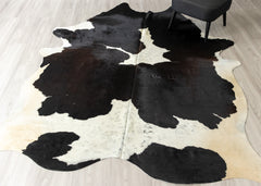 Black And White Cowhide Rug (Size: 270 X 210 CM)