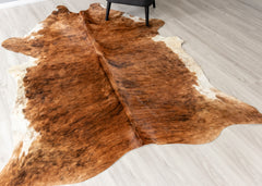 Medium Brindle Cowhide Rug (Size: 240 X 200 CM)