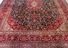 Vintage Isfahan Hand-Knotted Wool Persian Rug (Size: 285 X 390 CM)