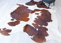 Brown And White Cowhide Rug (Size: 280 X 230 CM) CHR2164
