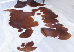 Brown And White Cowhide Rug (Size: 280 X 230 CM) CHR2164