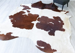 Brown And White Cowhide Rug (Size: 270 X 230 CM) CHR2161