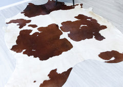 Brown And White Cowhide Rug (Size: 270 X 230 CM) CHR2161