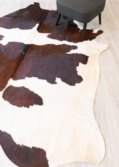 Brown And White Cowhide Rug (Size: 270 X 220 CM) CHR2166