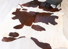 Brown And White Cowhide Rug (Size: 270 X 220 CM) CHR2166