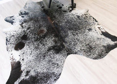 Salt Pepper Black & White Cowhide Rug (Size: 200 X 180 CM) CHR2169