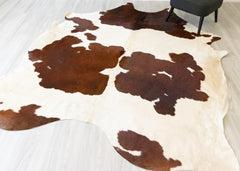 Brown And White Cowhide Rug (Size: 270 X 230 CM) CHR2161