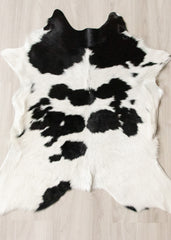 Calfskin - Black/White (Size: 100 X 90 CM) CS634