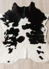 Calfskin - Black/White (Size: 100 X 100 CM) CS635