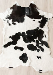 Calfskin - Black/White (Size: 110 X 90 CM) CS644
