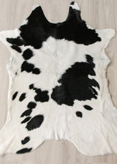 Calfskin - Black/White (Size: 90 X 70 CM) CS648