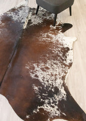Salt Pepper Tri-Color Cowhide Rug (Size: 250 X 210 CM) CHR2142