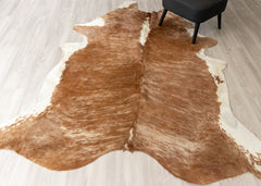 Medium White Spine Belly Brindle Cowhide Rug (Size: 250 X 200 CM)