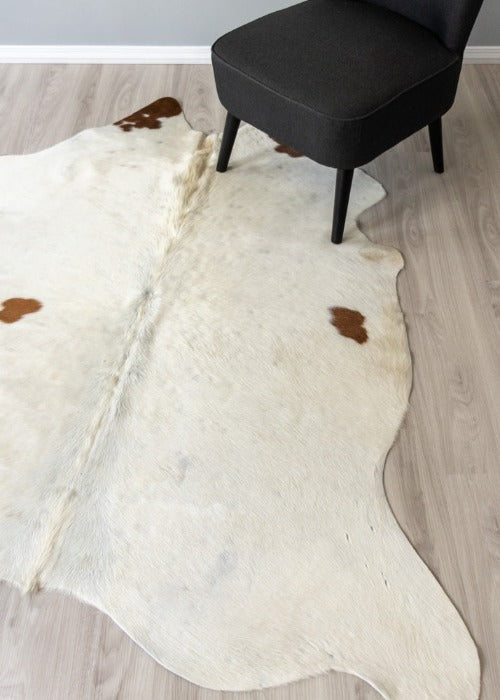 Off White Cowhide Rug (Size: 190 X 170 CM)