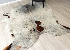 Salt Pepper Tri-Color Cowhide Rug (Size: 220 X 200 CM)