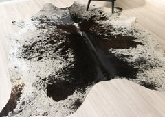 Salt Pepper Tri-Color Cowhide Rug (Size: 260 X 240 CM) CHR2441