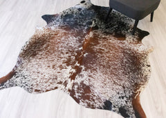 Salt Pepper Tri-Color Cowhide Rug (Size: 210 X 150 CM) CHR2102