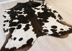 Black And White Cowhide Rug (Size: 250 X 220 CM) CHR2158