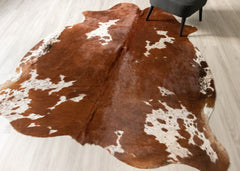 Brown And White Cowhide Rug (Size: 240 X 200 CM) CHR2639